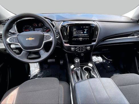 Used 2018 Chevrolet Traverse LS FWD image 14