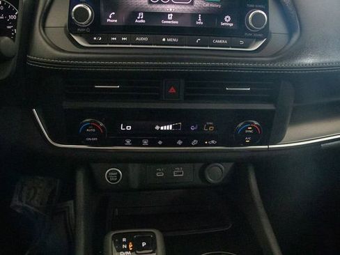 Used 2023 Nissan Rogue SV AWD/4WD image 31