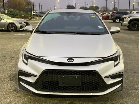 Certified 2025 Toyota Corolla SE image 2