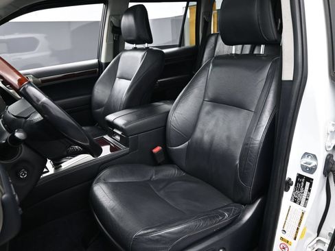 Used 2016 Lexus GX 460 w/ Premium Package AWD/4WD image 17