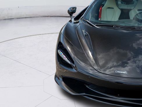 New 2026 McLaren 750S RWD image 24