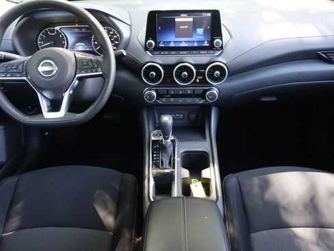 Used 2024 Nissan Sentra SV FWD image 14