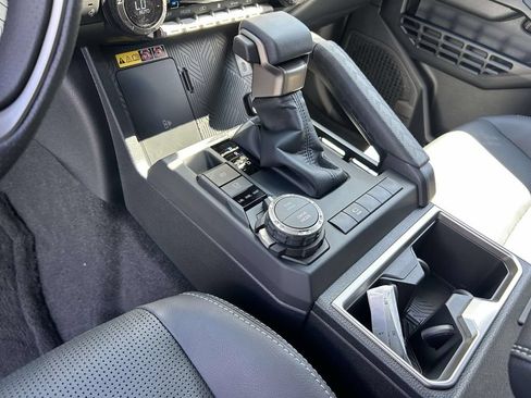 New 2026 Toyota 4Runner Limited AWD/4WD image 21