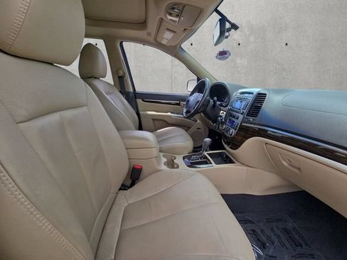 Used 2011 Hyundai Santa Fe Limited FWD image 24