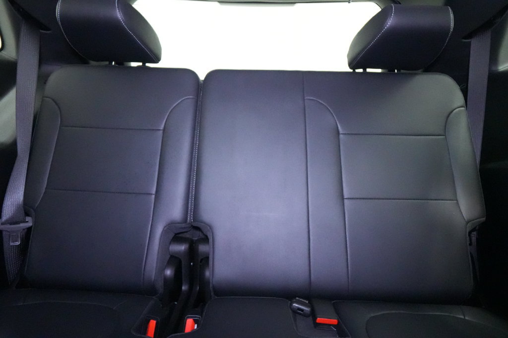 Used 2021 Chevrolet Traverse High Country AWD/4WD image 24