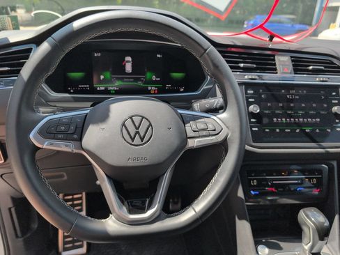 Used 2023 Volkswagen Tiguan SE R-Line FWD image 13