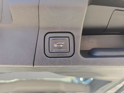 Used 2023 GMC Acadia SLT w/ Preferred Package AWD/4WD image 35