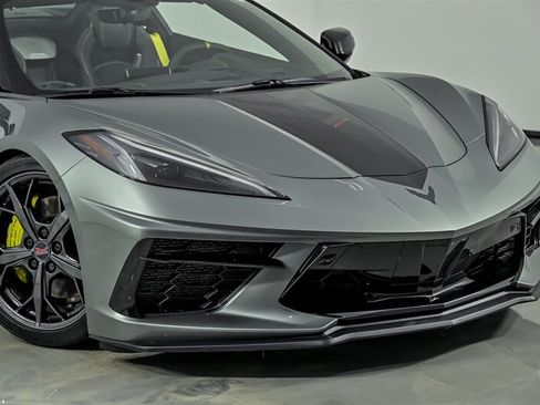 Used 2023 Chevrolet Corvette Stingray Premium Conv w/ Z51 Performance Package RWD image 2