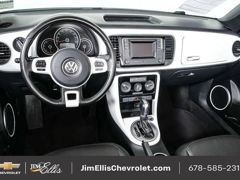 Used 2018 Volkswagen Beetle 2.0T S image 18