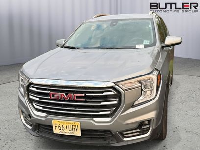 Used 2024 GMC Terrain SLT