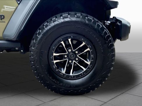 Used 2025 Jeep Wrangler Sport AWD/4WD image 10