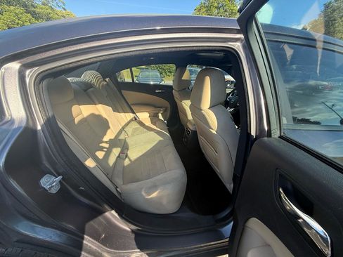 Used 2014 Dodge Charger SXT RWD image 20