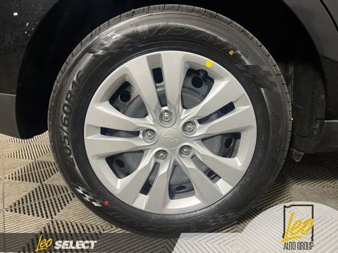 Used 2025 Kia Soul LX FWD image 30