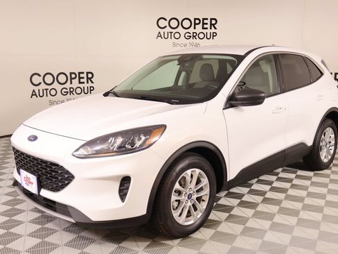 Used 2022 Ford Escape SE FWD image 9