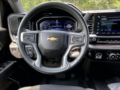 Used 2023 Chevrolet Silverado 1500 LT w/ Protection Package AWD/4WD image 5