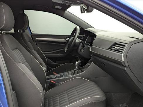 Used 2024 Volkswagen Jetta Sport image 22