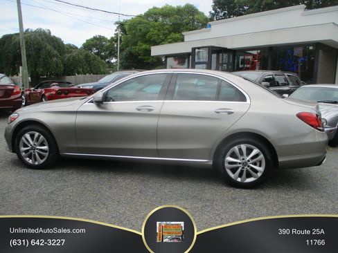 Used 2019 Mercedes-Benz C 300 4MATIC Sedan image 3