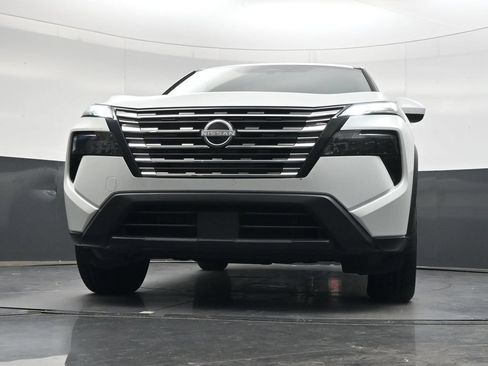Used 2025 Nissan Rogue SV FWD image 48