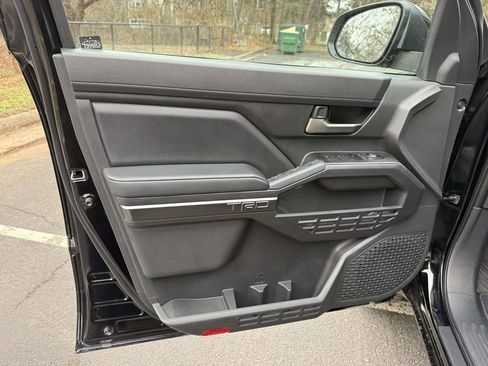 Used 2024 Toyota Tacoma TRD Off-Road image 12