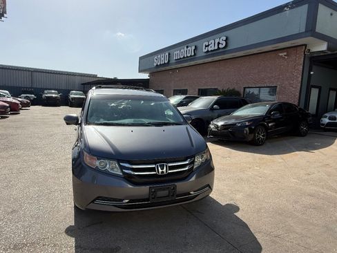 Used 2016 Honda Odyssey SE image 8