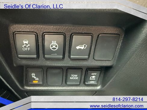 Used 2018 Nissan Pathfinder SL image 29