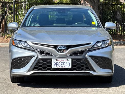 Used 2023 Toyota Camry XSE FWD image 8