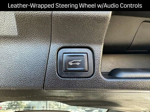 Used 2017 GMC Acadia SLT image 24