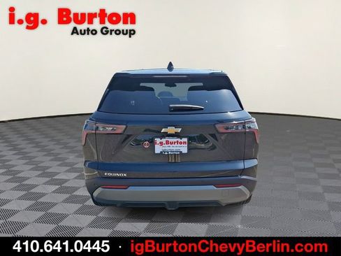 Certified 2026 Chevrolet Equinox LT FWD image 5