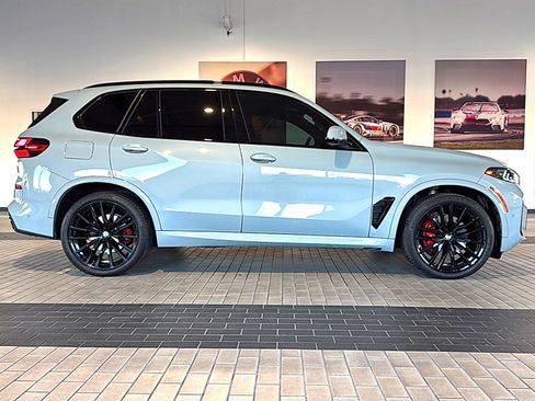 Certified 2024 BMW X5 xDrive40i w/ M Sport Package image 5