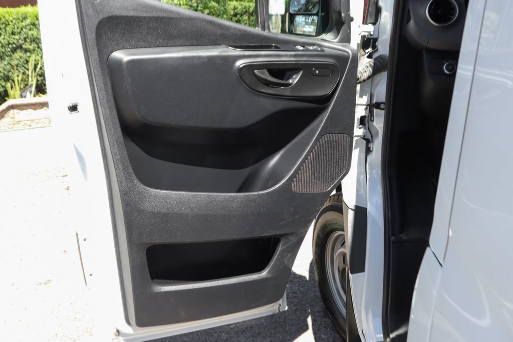 Used 2025 Mercedes-Benz Sprinter 2500 image 22