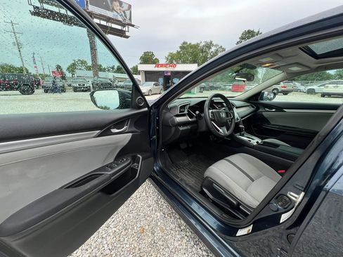 Used 2017 Honda Civic EX-T image 10