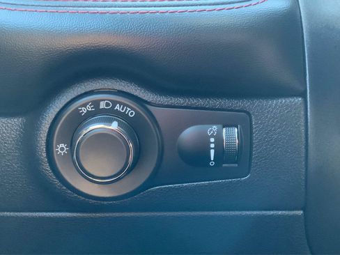 Used 2025 Dodge Durango R/T AWD/4WD image 17