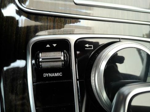 Used 2016 Mercedes-Benz C 300 4MATIC Sedan image 37