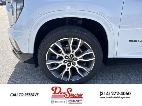 New 2026 GMC Acadia Denali Ultimate w/ LPO, Floor Liner Package AWD/4WD image 10
