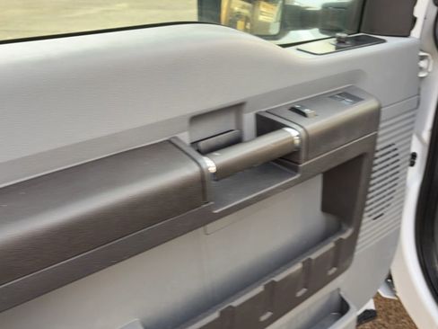 Used 2016 Ford F250 XL w/ Power Equipment Group image 10