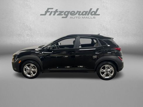 Used 2022 Hyundai Kona SEL w/ Cargo Package FWD image 2