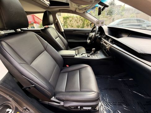 Used 2016 Lexus ES 350 FWD image 23