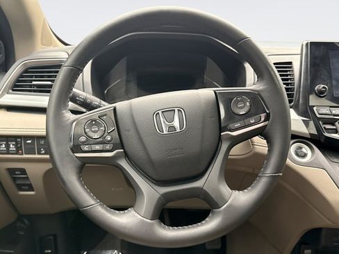 Used 2020 Honda Odyssey Touring image 12