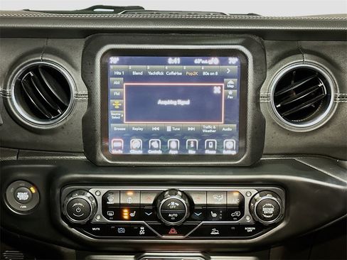 Used 2023 Jeep Wrangler Unlimited Sahara w/ Cold Weather Group image 29