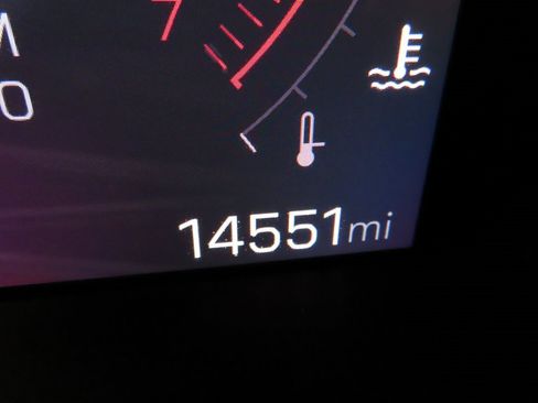 Used 2025 GMC Canyon AT4 w/ Technology Plus Package image 12