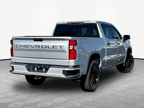 Used 2020 Chevrolet Silverado 1500 Custom w/ Custom Value Package AWD/4WD image 6