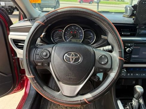 Used 2016 Toyota Corolla LE FWD image 18