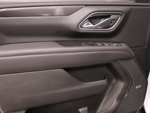 Used 2022 Chevrolet Tahoe RST w/ Sport Performance Package image 11