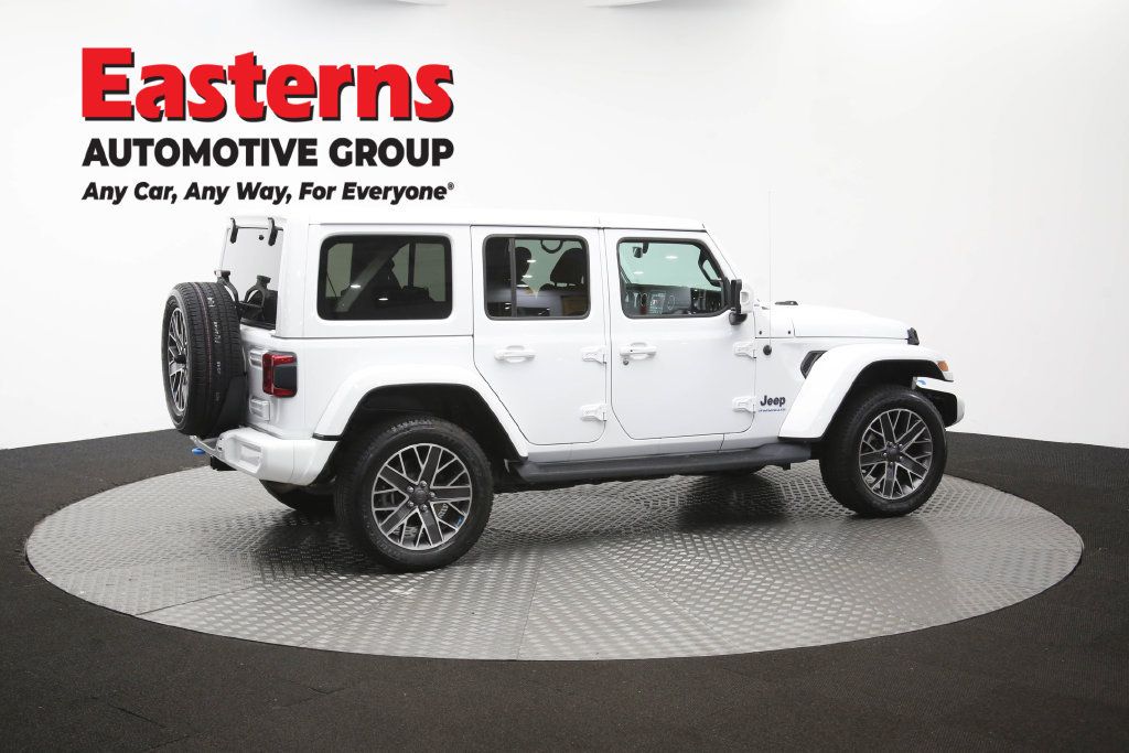 Used 2023 Jeep Wrangler Unlimited Sahara AWD/4WD image 46
