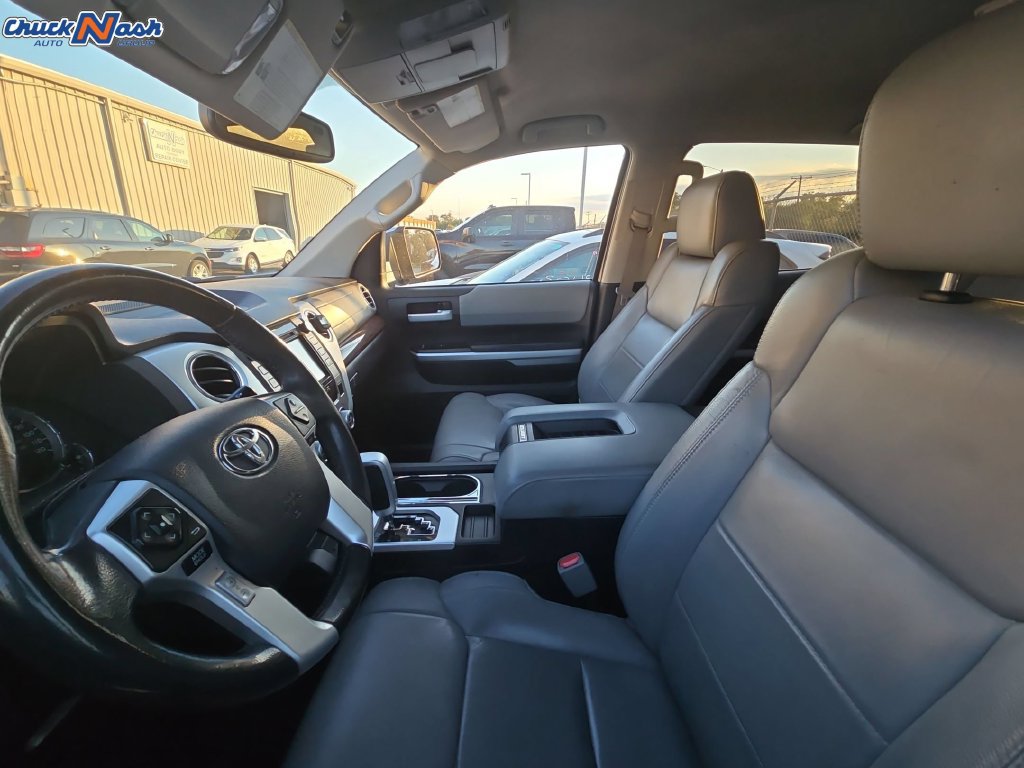 Used 2017 Toyota Tundra Limited w/ Limited Premium Package RWD image 8
