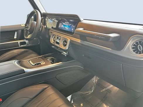 Certified 2025 Mercedes-Benz G 63 AMG 4MATIC image 14