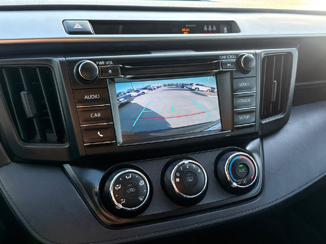 Used 2017 Toyota RAV4 LE FWD image 23
