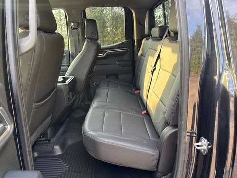 Used 2024 Chevrolet Silverado 1500 LT AWD/4WD image 22
