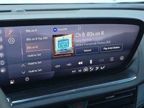 Used 2024 Buick Envision Preferred image 17