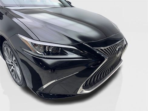 Used 2021 Lexus ES 250 w/ Premium Package image 17